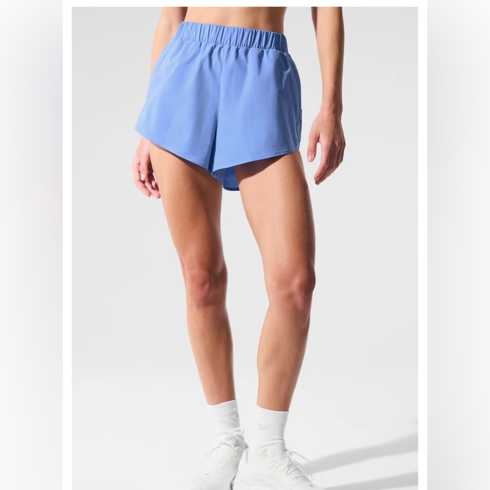 ALO Yoga Playmaker Dolphin Short l Size Large l Color Crystal Clear Blue